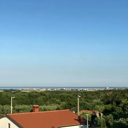 Black Diamond Apartment Vilanija